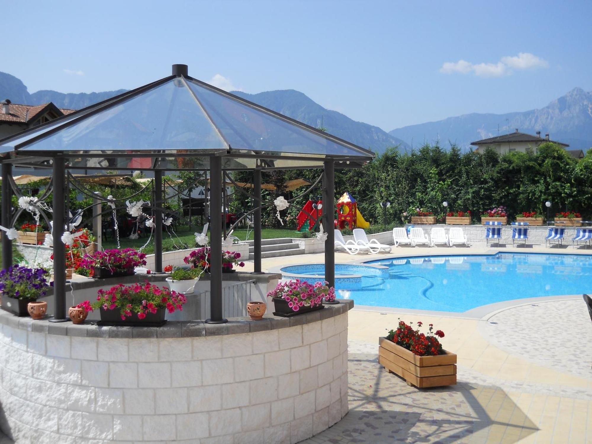 לביקו טרמה Hotel Bellaria מראה חיצוני תמונה