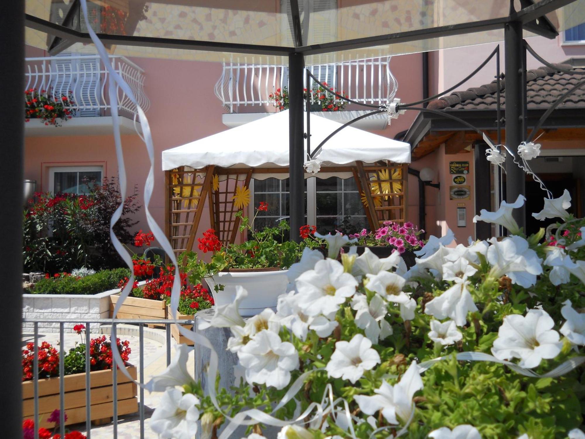לביקו טרמה Hotel Bellaria מראה חיצוני תמונה