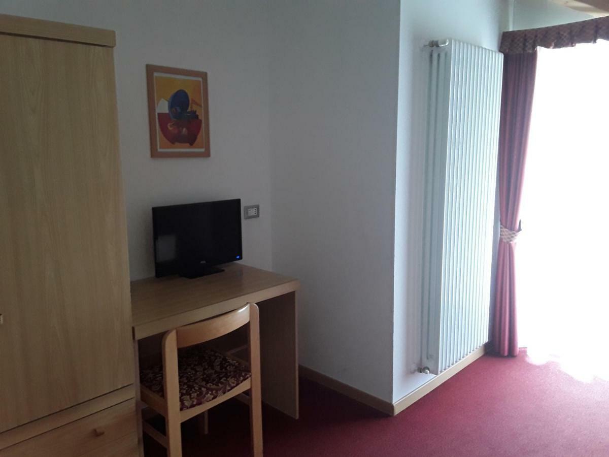 לביקו טרמה Hotel Bellaria מראה חיצוני תמונה